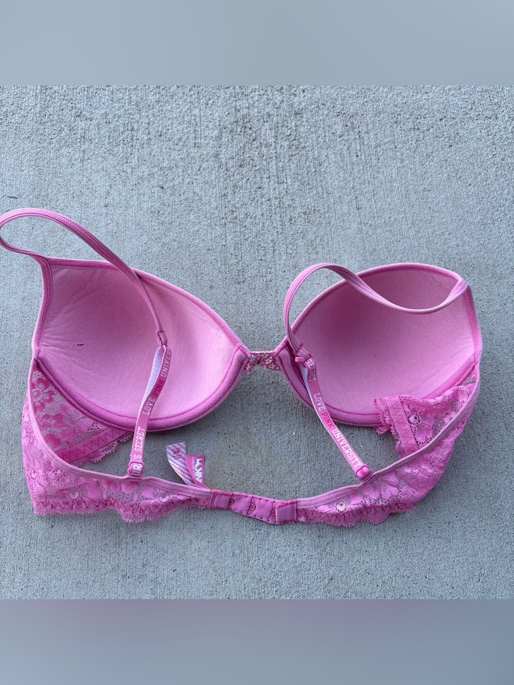 PINK Victoria's Secret Pink Floral Pattern t-shirt Bra - Picture 3 of 3